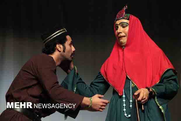 &laquo;زن&zwnj;پوشی&raquo; که توسط ناصرالدین شاه اعدام شد/ &laquo;پری&raquo; و موفقیت در تئاتر