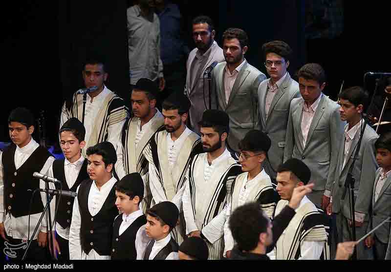 مسابقه استعدادیابی سرود در تلویزیون / &ldquo;سلام فرمانده&rdquo; سرود منتخب سال شد
