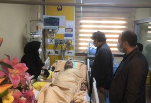 معاون سیما از محمد کاسبی در بیمارستان عیادت کرد
