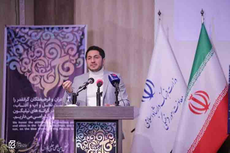 مردم جمهوری آذربایجان شعر مدرن ایران را بسیار می&zwnj;پسندند