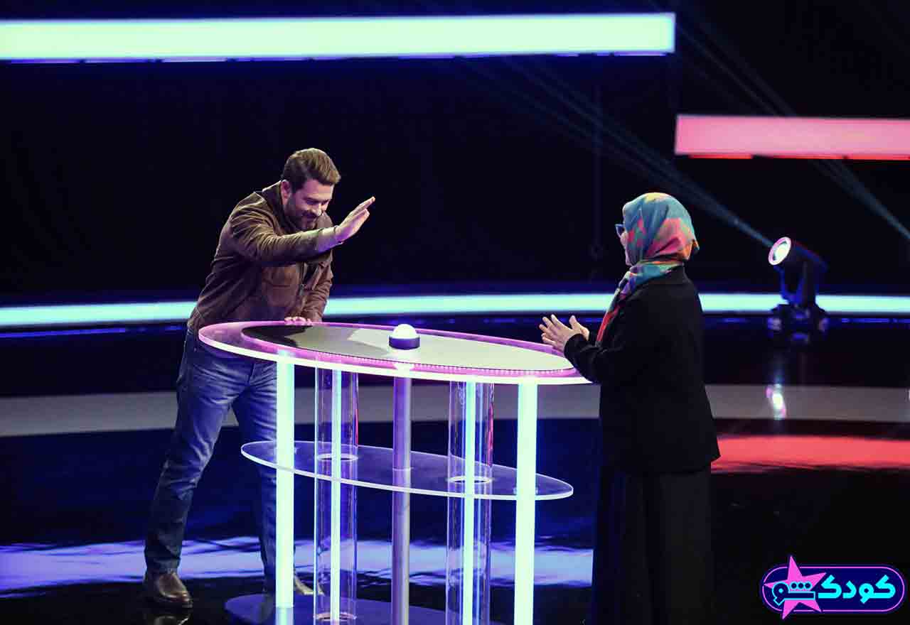 پژمان بازغی &laquo;کودک شو&raquo; را به ملیکا شریفی نیا تحویل داد