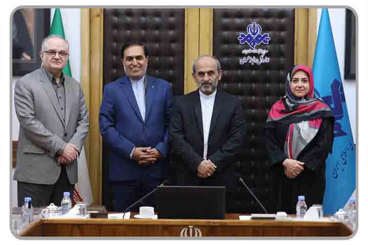 مجریان میزگردهای انتخاباتی تجلیل شدند