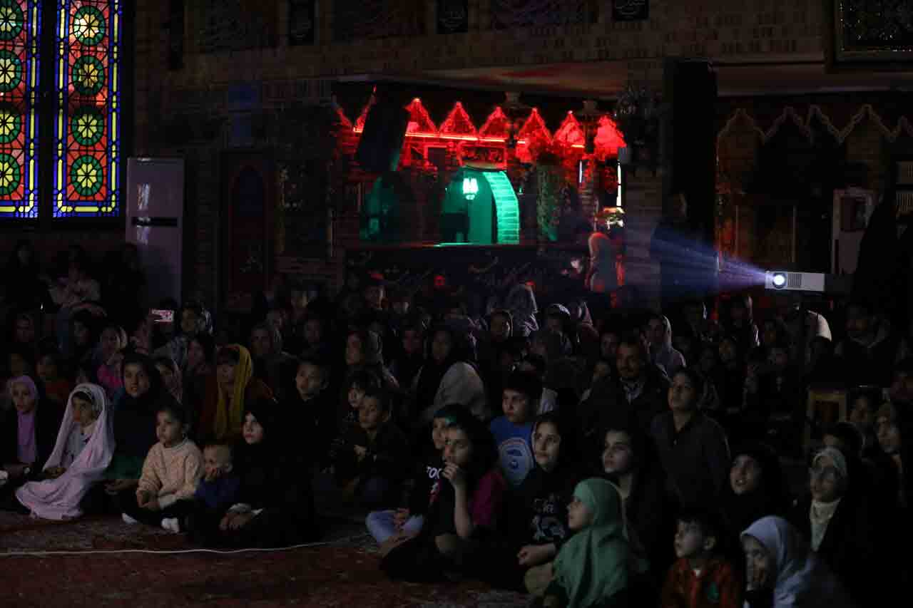 &laquo;باغ کیانوش&raquo; در تکیه&zwnj;گاه &laquo;آقا مرتضی علی (ع)&raquo; اکران شد