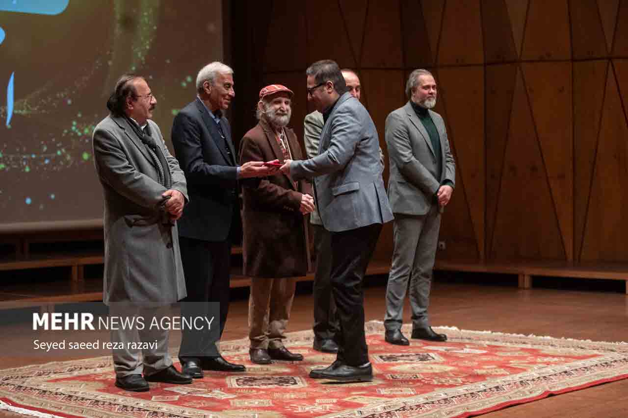 معرفی برگزیدگان جایزه پژوهش سال سینما/ چرا سینمای ما نمی&zwnj;تواند روی جهان تاثیر بگذارد؟
